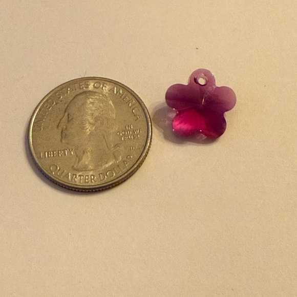 Swarovski magenta crystals - Picture 3 of 4